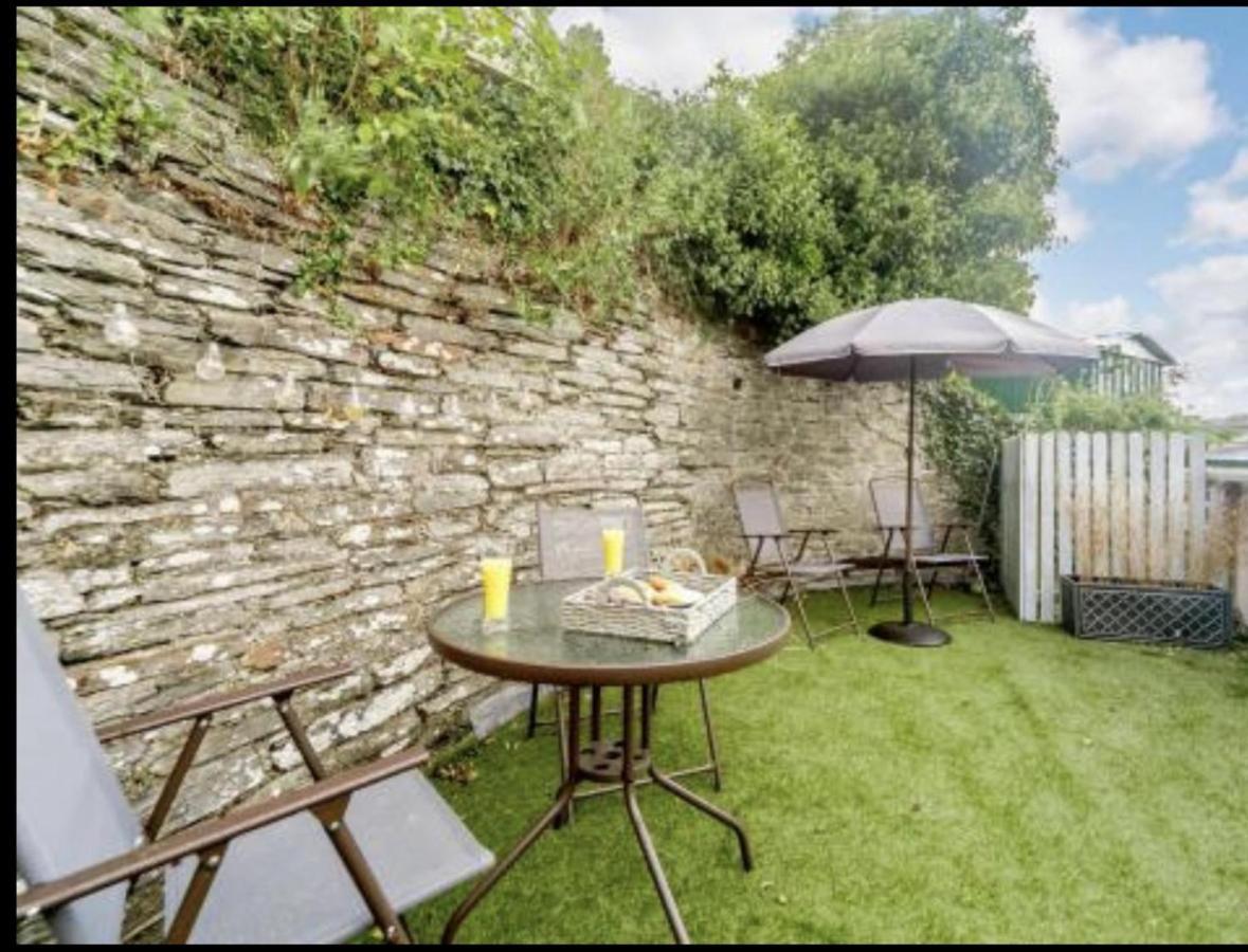Charming 2-Bed Cottage In Wadebridge Cornwall Экстерьер фото